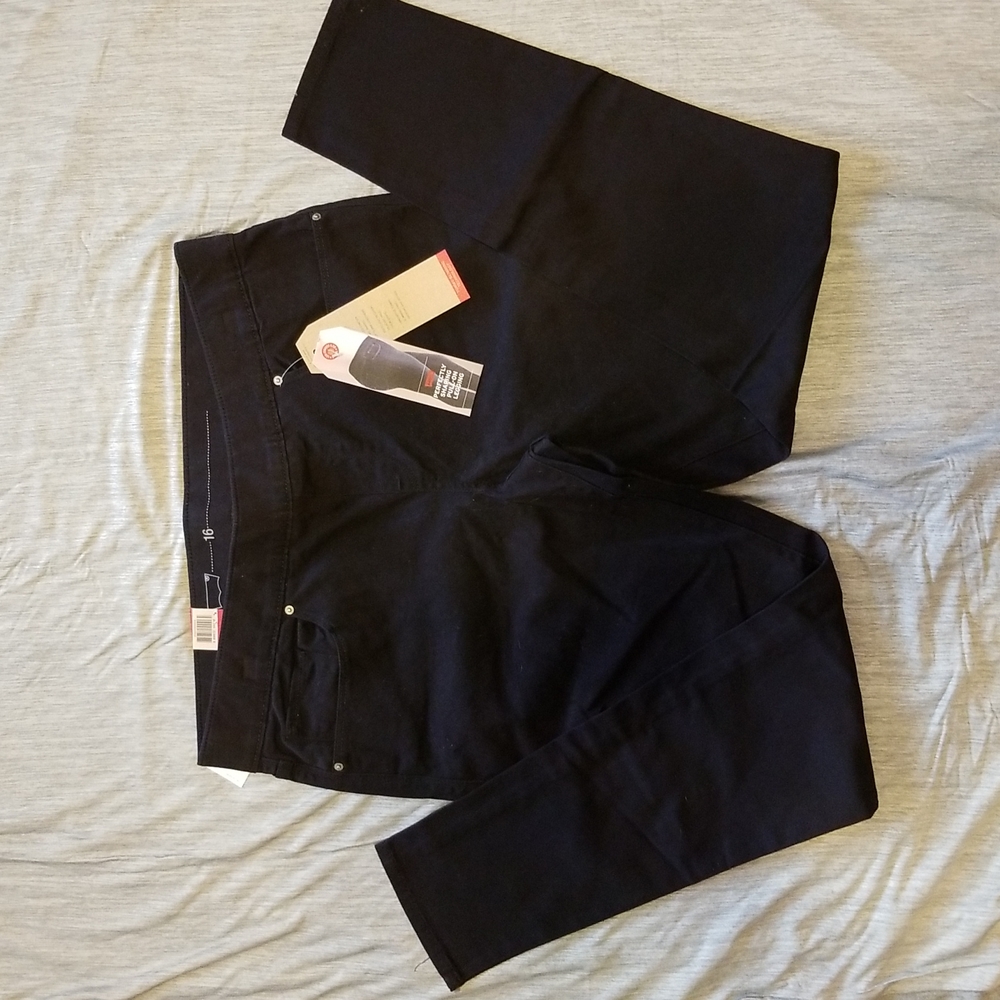 Levi's black pull on legging sz 16M
